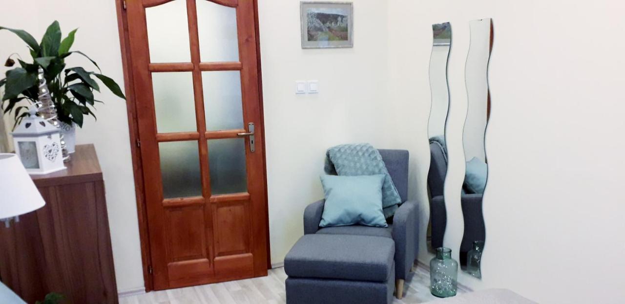 Diana Apartmanhaz Keszthely Buitenkant foto